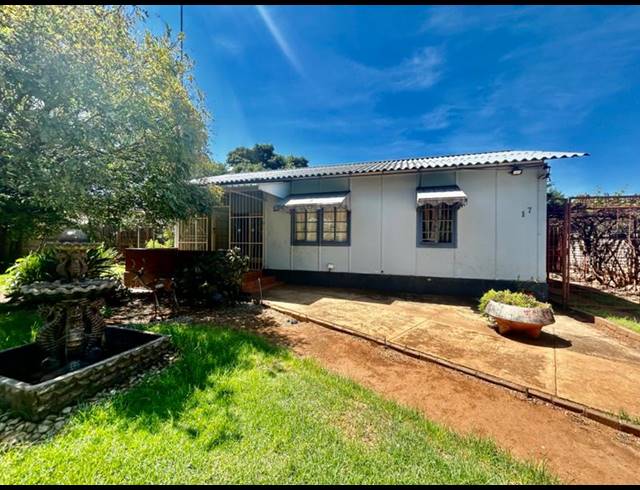 2 BEDROOM HOUSE FOR SALE IN VANDERBIJLPARK CW 6